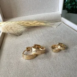 Brinco Dupla de Argolinha Inspiração Jóia - Banhado a Ouro 18K