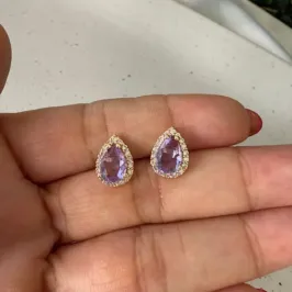 Brinco Gota Zircônia Lilás - Banhado a Ouro 18k