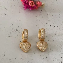 Brinco Argola Pingente Coração Zircônias - Banhado a Ouro 18k