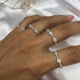 Anel Bolinhas e 3 Corações Zircônias (Und) - Prata 925