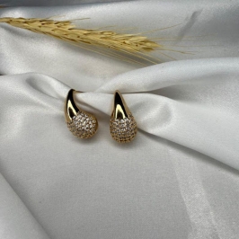 Brinco Gota Cravejada Zircônias - Banhado a Ouro 18k