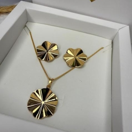 Conjunto Colar e Brinco Flor - Banhado a Ouro 18K