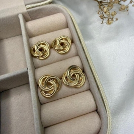 Brinco Elos Entrelaçado Textura (Par) - Banhado a Ouro 18k