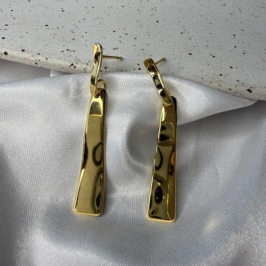 Brinco Longo com Curvas - Banhado a Ouro 18k