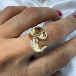 Anel Orgânico Curvas - Banhado a Ouro 18K
