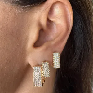 Argola Retangular 4 Fileiras Microzircônias - Banhado a Ouro 18K