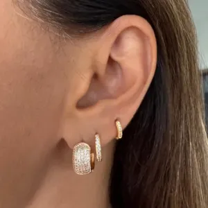 Brinco Argola Abaulada Cravejada Microzircônias - Banhado a Ouro 18K