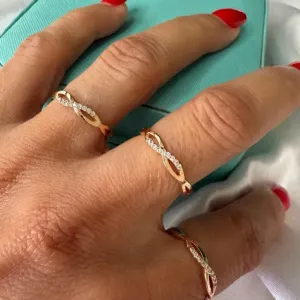 Anel Infinito Cravejado Zircônias - Banhado a Ouro 18K