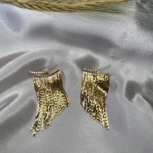 Brinco Ear Cuff com Franja - Banhado a Ouro 18K