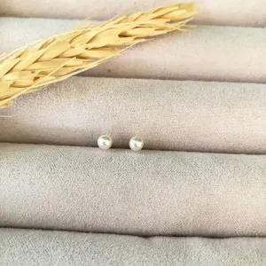 Brinco Infantil Bolinha de Pérola - Banhado a Ouro 18K