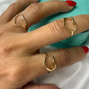 Anel Coração Liso Vazado - Banhado a Ouro 18K