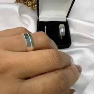 Aliança de Prata Quadrada com Friso - Prata 925