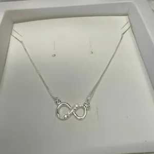 Colar Pingente Infinito com Cravejado Zircônias - Prata 925