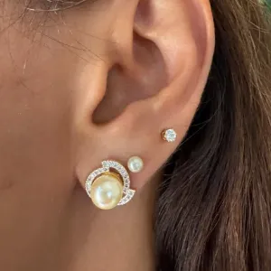 Brinco Pérola Cravejada Zircônias - Banhado a Ouro 18K