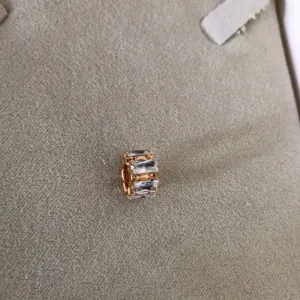 Berloque Separador Cristal - Banhado a Ouro 18k