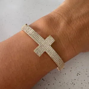 Bracelete Cruz Cravejado Zircônias - Banhado a Ouro 18k