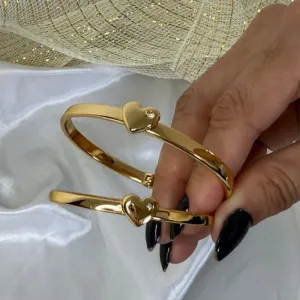 Bracelete Pequeno de Coração - Banho Verniz Italiano