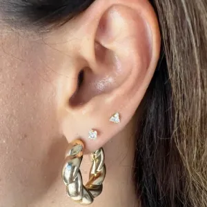 Argola Tubo Torcido - Banhado a Ouro 18K