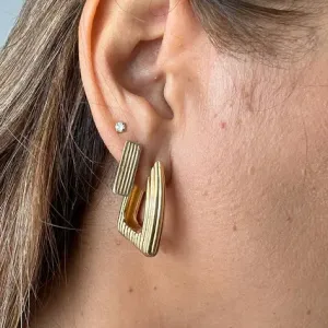 Brinco Argola Grande Triângulo Textura - Banhado a Ouro 18K