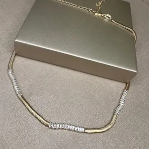 Choker Lacraia com Navetes Zircônias - Banhado a Ouro 18K