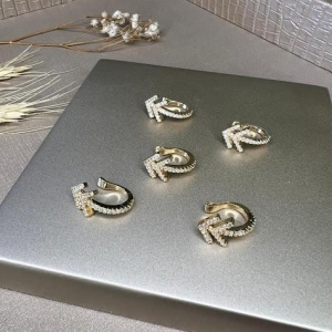 Piercing Fake Seta Cravejado Zircônias - Banhado a Ouro 18K