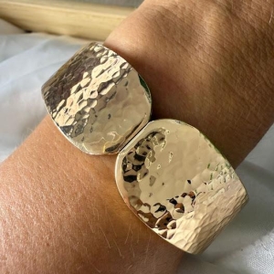 Bracelete Martelado -