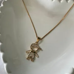 Colar Menino Cravejado - Banhado a Ouro 18K