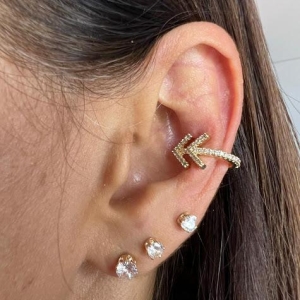 Piercing Fake Seta Cravejado Zircônias - Banhado a Ouro 18K