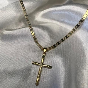 Pingente Crucifixo e Cristo - Banhado a Ouro 18K