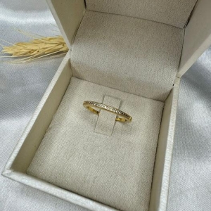 Anel Aparador Cravejado Microzircônias - Banhado a Ouro 18K