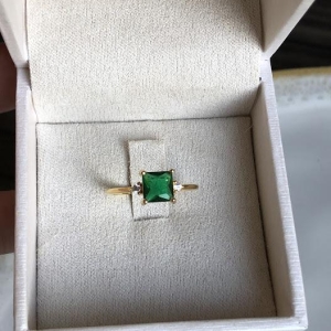 Anel Formatura Pedra Zircônia Verde - Banhado a Ouro 18K