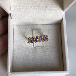 Anel Meia Aliança Navete Zircônia Lilás - Banhado a Ouro 18K