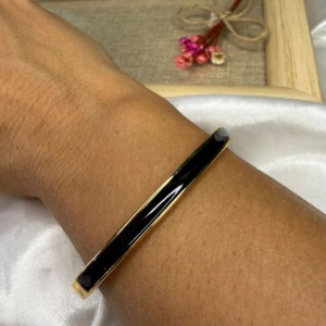 Bracelete Esmaltado Preto - Banhado em Verniz Italiano