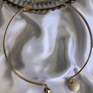 Choker Aro com Esferas - Banhado em Verniz Italiano