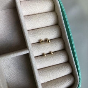 Dupla de Brincos Bolinha Lisa - Banhado a Ouro 18K