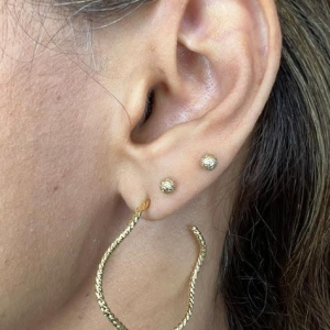 Brinco Argola Torcida - Banhado a Ouro 18K