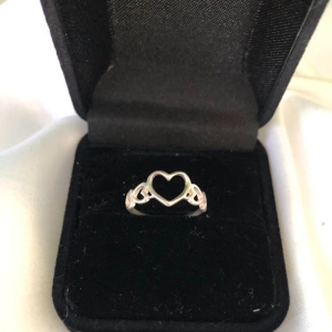 Anel 5 Corações Vazados - Prata925