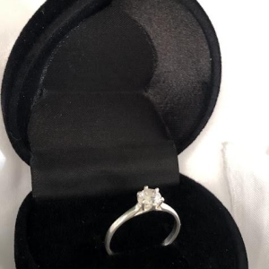 Anel Solitário com Zircônia 6 Garras - Prata 925