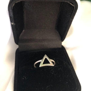 Anel Triângulo Vazado - Prata 925