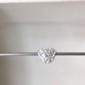 Berloque Separador Coração com Zircônia Central - Prata 925