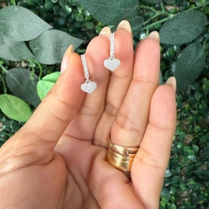 Brinco Argola Pingente Coração Cravejada - Prata 925