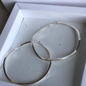 Brinco Argola Redonda Ondulada Grande - Prata 925