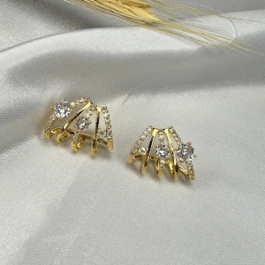 Brinco Ear Hook com Cravejado Zircônias - Banhado a Ouro 18k