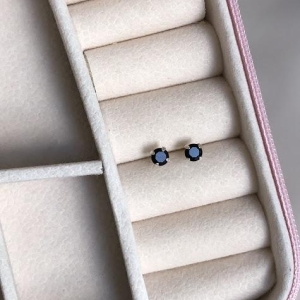 Brinco Zircônia Preta Redonda 4mm - Prata 925