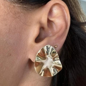 Brinco Oval Orgânico - Banhado a Ouro 18K