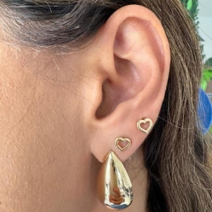 Brinco Gota Liso - Banhado a Ouro 18K