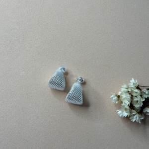 BrincoTriangular Telinha Vazada - Prata 925