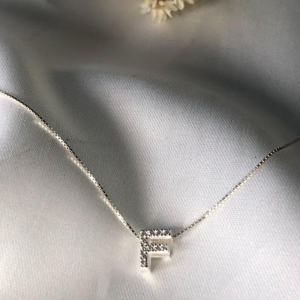 Pingente Letra Inicial F Cravejada - Prata 925