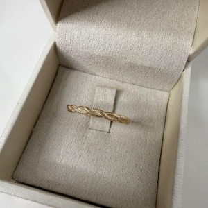 Anel Trançado com Fio com Textura  - Banhado a Ouro 18K