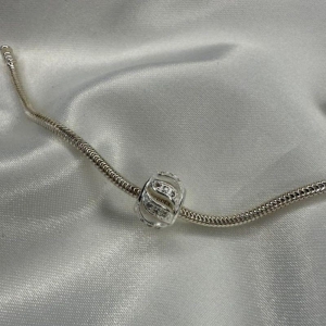 Berloque Separador Esfera Cravejado Zircônias - PRATA 925